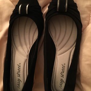 Ladies size 7 shoes
